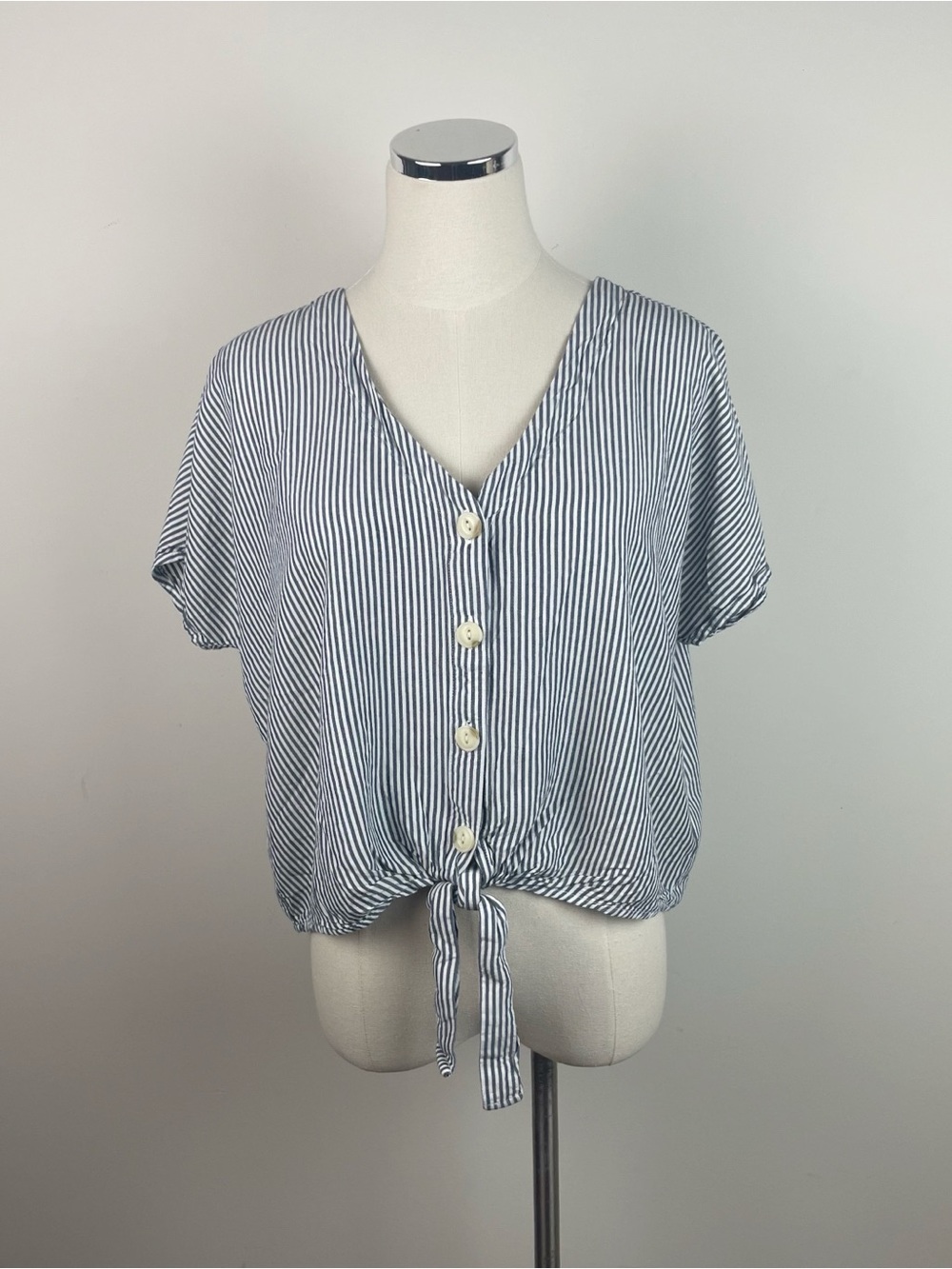 Universal Thread Black White Stripe Short Sleeve Button Down Top Women Large